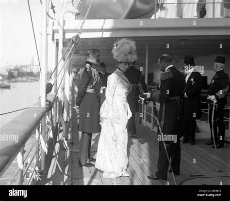 King george v and queen mary en route to india hi-res stock photography ...