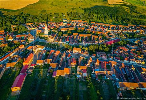Luftaufnahme mit Urwegen