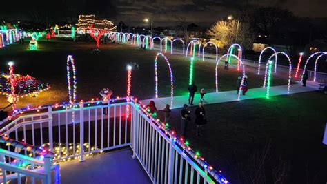 St Clair Shores Tunnel Of Lights Oakland County Moms