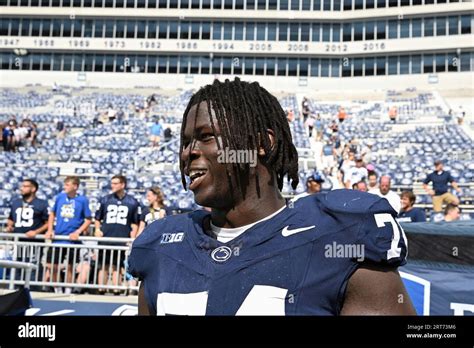 Penn State Offensive Lineman Olumuyiwa Fashanu Reacts Following An