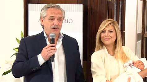 Alberto Fernández Y Fabiola Yañez Presentaron A Su Hijo Francisco “es