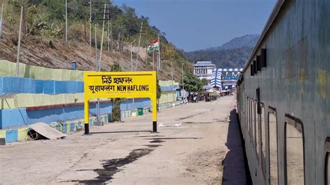 Agartala Smvt Bengaluru Humsafar Express Arriving At New Haflong