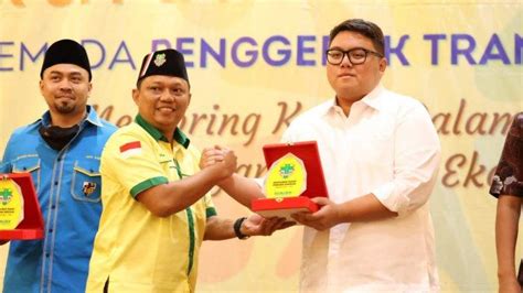 Ketua Kadin Sulut Rio Dondokambey Jadi Pembicara Di Seminar Nasional