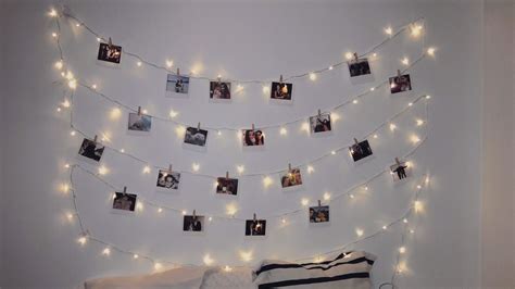 Polaroid en la pared con luces Decoración de unas Luces habitacion