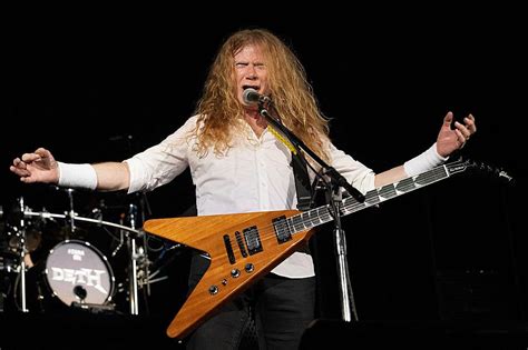 Dave Mustaine Shares Clip of New Megadeth Song 'Life in Hell'