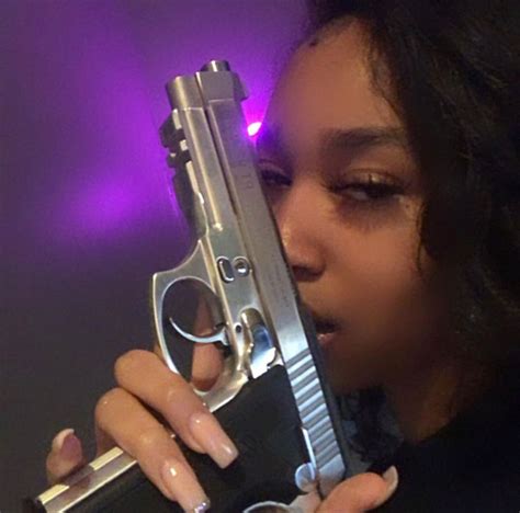 Baddies Gun Aesthetic Pfp