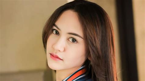 happy asmara bilang  soal ciri ciri pacarnya