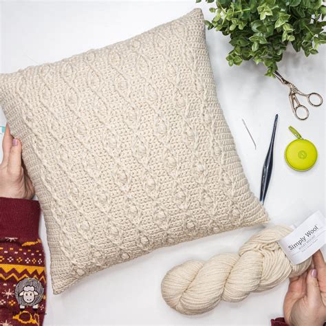 Free Crochet Throw Pillow Pattern The Loopy Lamb