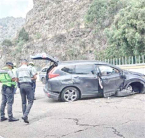 Accidente De Auto Deja Heridas Leves A La Secretaria Del Cde Del Pri