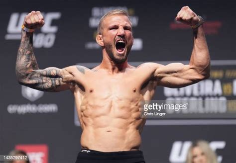 Tj Dillashaw Pose Ufc Photos And Premium High Res Pictures Getty Images