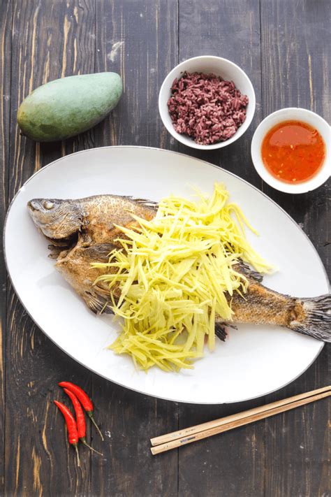 Fried Fish with Green Mango Salad (Cá Chiên Mắm Xoài) - Wok and Kin