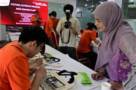 Perkuat Internasionalisasi Untar Kenalkan Budaya Membatik Hingga Tari