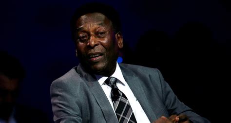 Mort de Pelé le Roi sera enterré mardi veillée funèbre de 24h