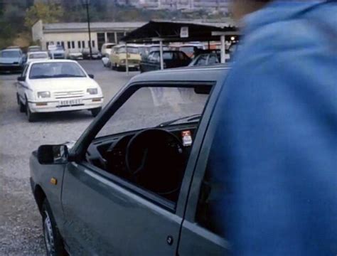 IMCDb org 1983 Fiat Uno 1a serie 146 in Jak básníkům chutná život