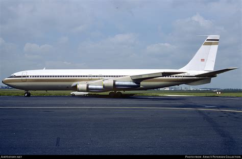 Aircraft Photo Of Oe Ieb Boeing B Airhistory Net