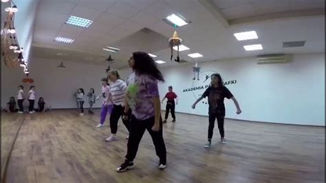 Hip Hop Dance Zaj Cia Taneczne Dla Dzieci Ola Zieli Ska Akademia