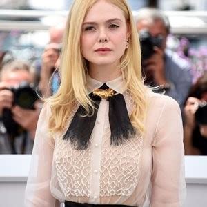 Elle Fanning Sideboob Photos Leaked Nudes Celebrity Leaked Nudes