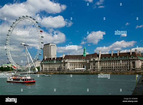 The Millenium Wheel London England Stock Photo Alamy