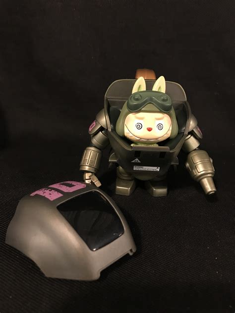 Popmart The Monsters X Kow Yokoyama Maschinen Krieger S A F S Prototype