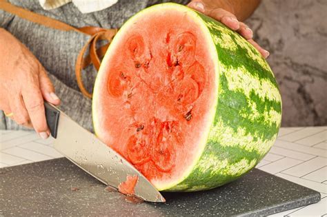 How To Slice Watermelon 3 Ways Triangles Cubes And Sticks In The Kitch