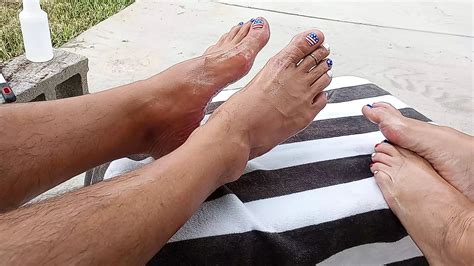 Playing Footsie Again Legs Homemade Porn XHamster