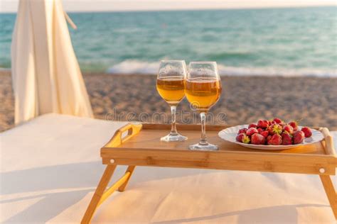 Wine Rest Two Restaurant Sea Tray Copyspace Summer Sunny Day For Drink