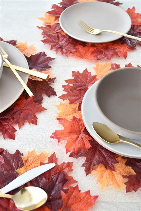 Easy DIY Thanksgiving Leaf Placemats • theStyleSafari