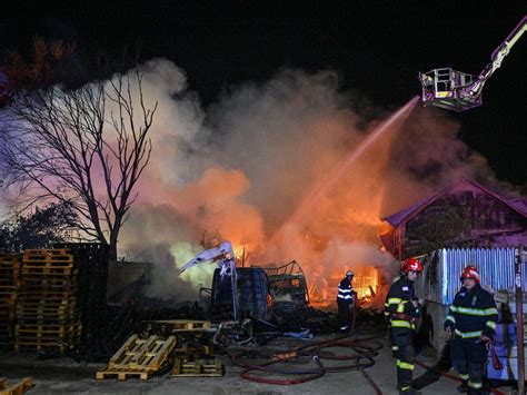 Explosiones En Una Planta De Gas Dejan Un Saldo De Dos Muertos Y