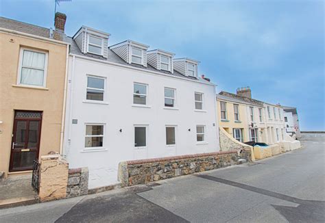 Unit 1 Belle Soleil Le Bouet St Peter Port 3 Bedroom Local Market