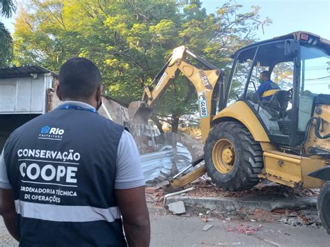 Prefeitura Do Rio Faz Opera O Para Demolir Constru Es Irregulares Na