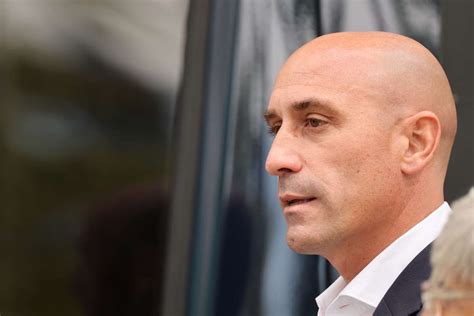 Luis Rubiales Detido Pela Guardia Civil Na Chegada A Espanha