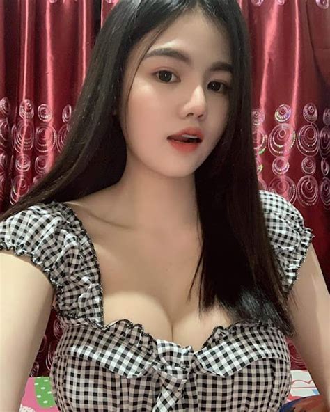 Janda Kembang Yang Baik Hati Cantik Hot Mild