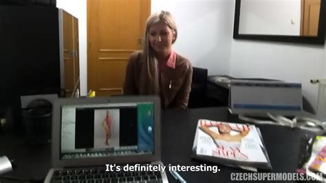 Nice Chick Gives Pussy At The Casting