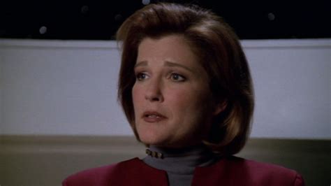 Star Trek Voyagers Kate Mulgrew Provides Great Response To Viral Fan