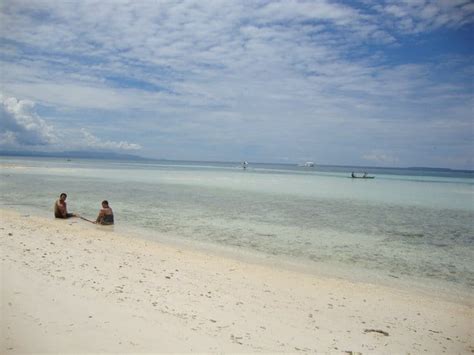 5 Stunning Beaches In Panglao Island Bohol The Poor Traveler Blog