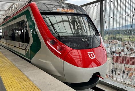 Amlo Inaugura Primera Etapa Del Tren M Xico Toluca Tras A Os De Obra