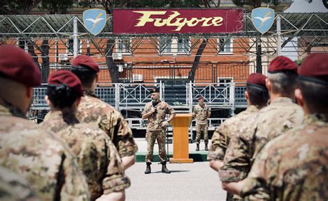 Il Comandante Delle Forze Operative Terrestri DellEsercito Visita La