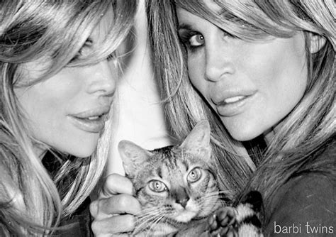 6 Hot Sexy Sia Barbi Bikini Pics