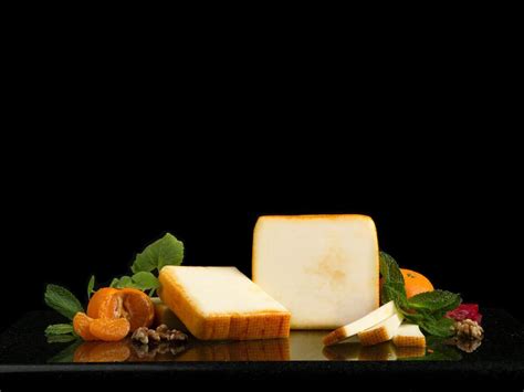 51 Flavorful Specialty Cheese Choices Premium Deli Products Boars Head