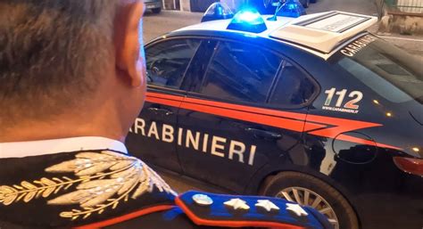 Mondragone Chiede Soldi Per La Droga Alla Madre E Distrugge La Casa