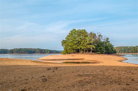 Lake Lanier in Atlanta - The Largest Lake in Georgia With Plenty of ...