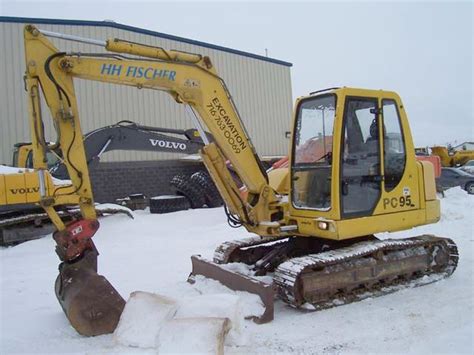 Komatsu Pc R Excavator Specs And Dimensions Veritread Off