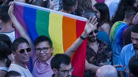 El Observatorio Madrileño contra la LGTBIfobia denuncia a Vox por