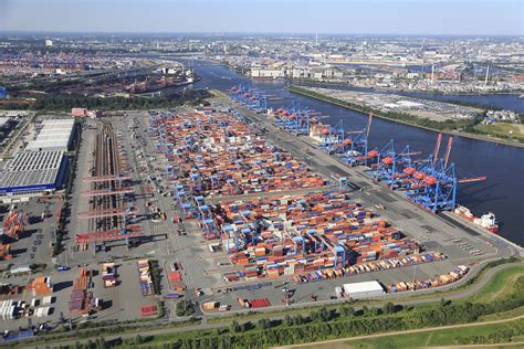 Port of Hamburg | Hamburg port industry throws open terminals for private individuals on HAMBURG ...