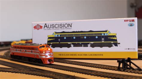 Reviewing Auscision Model S Victorian Railway S B Class Diesel Electric Locomotive Youtube