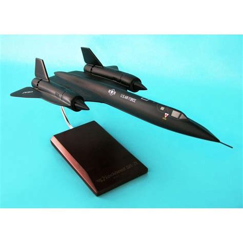 Sr 71 Blackbird 172 Cs71tr Fully Assembled Model Airplane Model