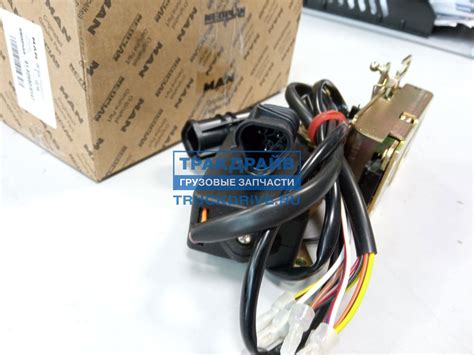 Замок двери МАН ТГА левый в сборе 81.62680-6147 MAN купить недорого