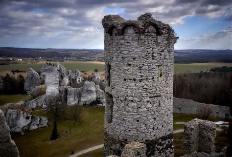 Zamek Ogrodzieniec zwiedzanie historia i legendy Grafy w podróży