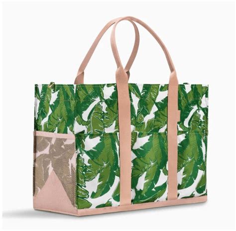 12 Best Beach Bags For Moms For 2024