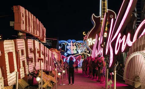 Vegas Strip Helicopter Tour and Neon Museum